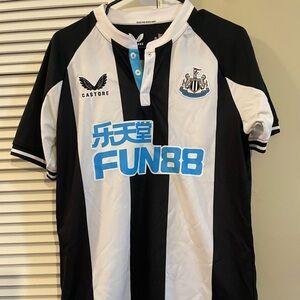 Castore Black and White Men's Jersey